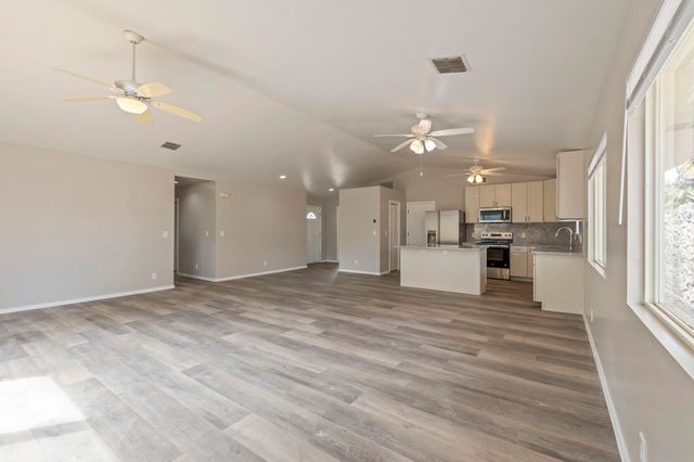 2021 Paulele Pl, Kihei, HI 96753