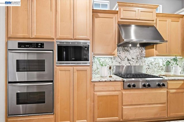3045 Bertolli Dr, Livermore, CA 94550