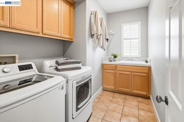 3045 Bertolli Dr, Livermore, CA 94550