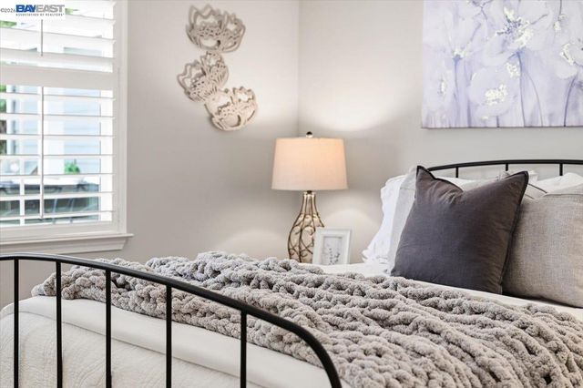 3045 Bertolli Dr, Livermore, CA 94550