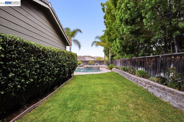 3045 Bertolli Dr, Livermore, CA 94550