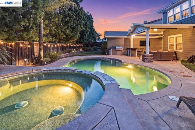 3045 Bertolli Dr, Livermore, CA 94550
