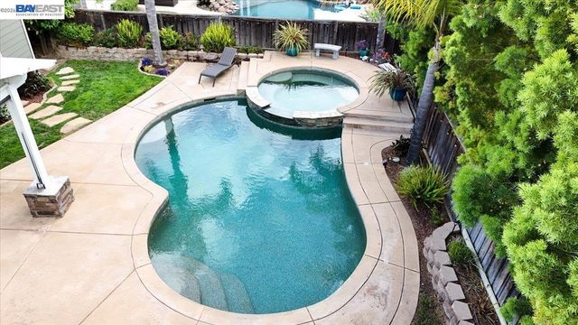 3045 Bertolli Dr, Livermore, CA 94550