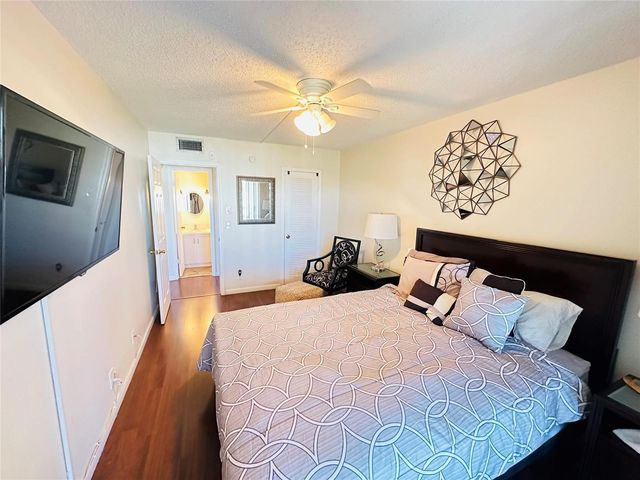4050 Harwood E 4050, Deerfield Beach, FL 33442