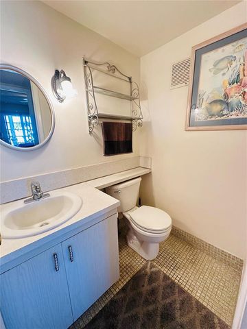 4050 Harwood E 4050, Deerfield Beach, FL 33442
