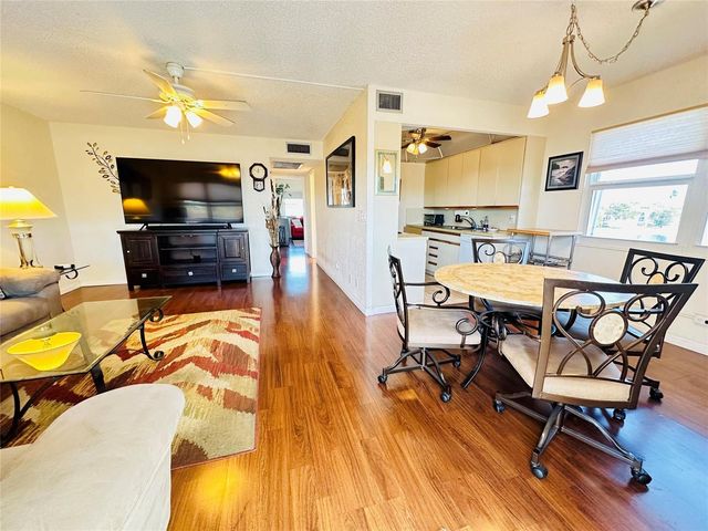 4050 Harwood E 4050, Deerfield Beach, FL 33442