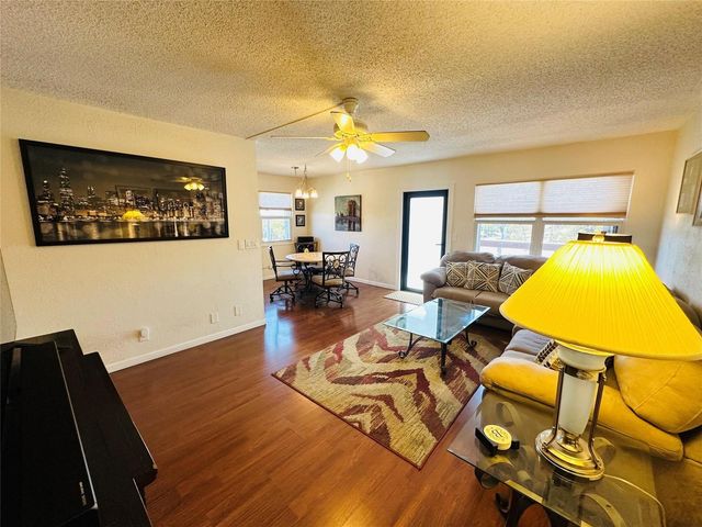 4050 Harwood E 4050, Deerfield Beach, FL 33442