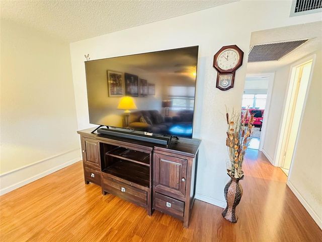 4050 Harwood E 4050, Deerfield Beach, FL 33442