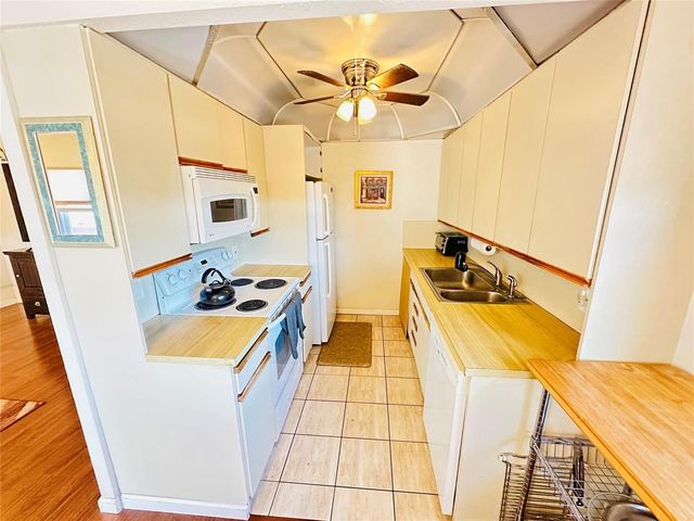 4050 Harwood E 4050, Deerfield Beach, FL 33442
