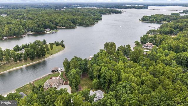 126 VILLAGE DR, Bumpass, VA 23024