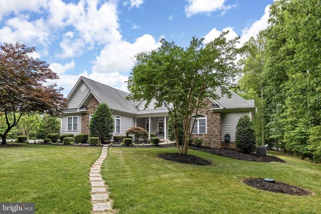 126 VILLAGE DR, Bumpass, VA 23024