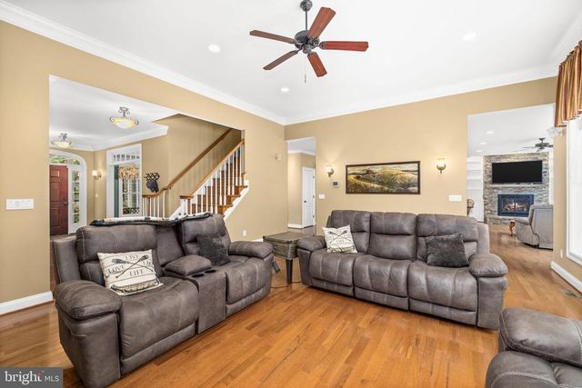 126 VILLAGE DR, Bumpass, VA 23024