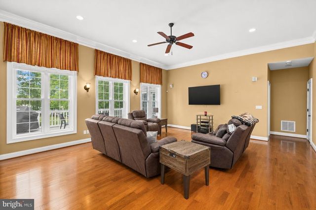 126 VILLAGE DR, Bumpass, VA 23024