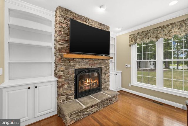 126 VILLAGE DR, Bumpass, VA 23024