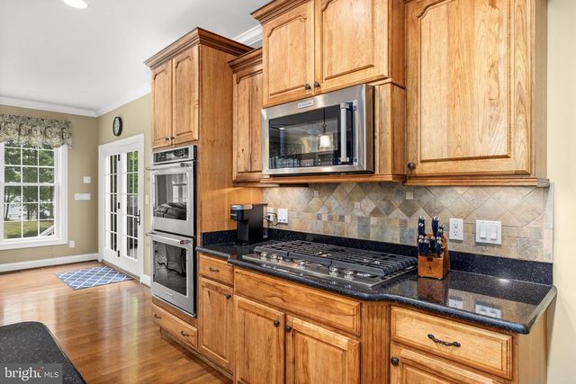 126 VILLAGE DR, Bumpass, VA 23024
