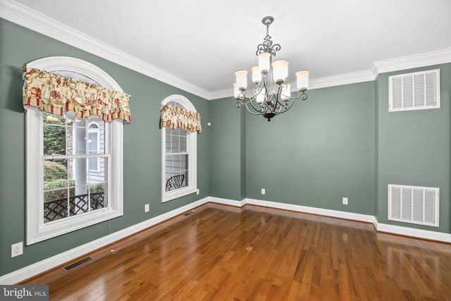 126 VILLAGE DR, Bumpass, VA 23024
