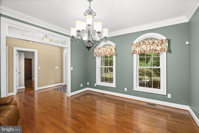 126 VILLAGE DR, Bumpass, VA 23024