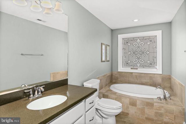 126 VILLAGE DR, Bumpass, VA 23024