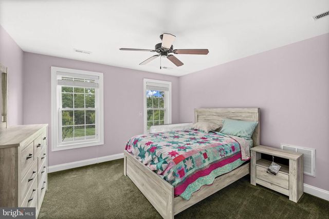 126 VILLAGE DR, Bumpass, VA 23024