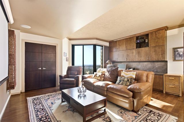 3350 Mccue Road 2402, Houston, TX 77056