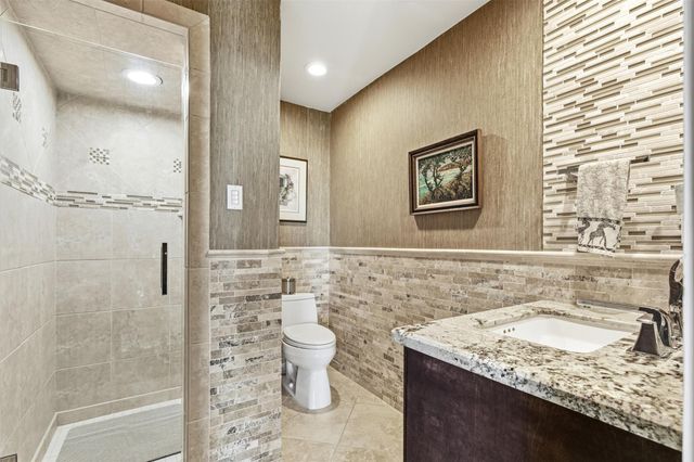 3350 Mccue Road 2402, Houston, TX 77056