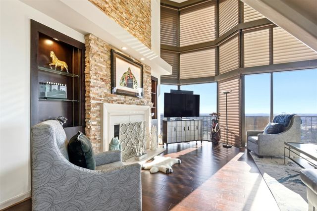 3350 Mccue Road 2402, Houston, TX 77056