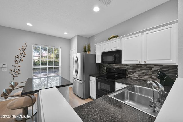 3501 PEBBLE PATH Lane, Jacksonville, FL 32224