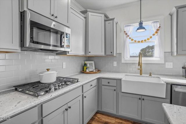 68 Bodacious Lane, Benson, NC 27504