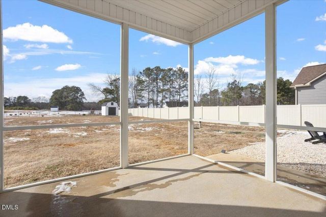 68 Bodacious Lane, Benson, NC 27504