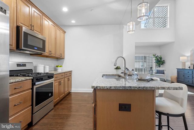 210 ELLA DR, Conshohocken, PA 19428