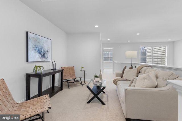 210 ELLA DR, Conshohocken, PA 19428