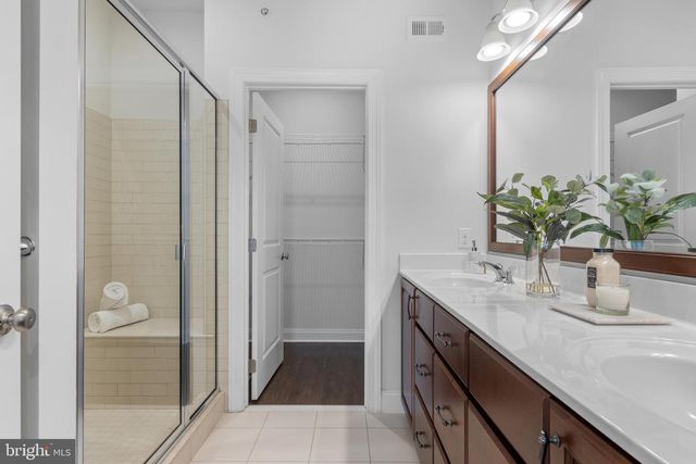 210 ELLA DR, Conshohocken, PA 19428