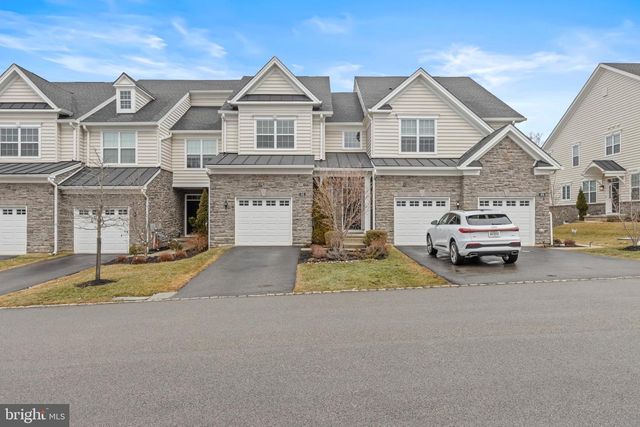 210 ELLA DR, Conshohocken, PA 19428