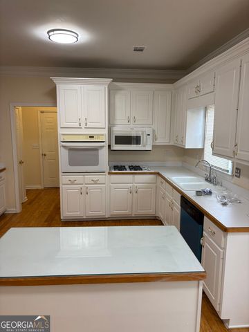 220 Cross Creek Drive, Lilburn, GA 30047