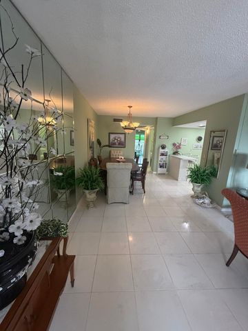 407 GREENBRIER A, West Palm Beach, FL 33417