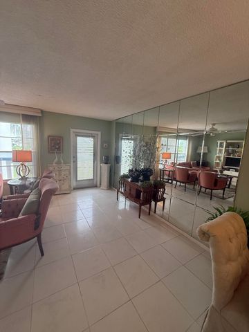 407 GREENBRIER A, West Palm Beach, FL 33417