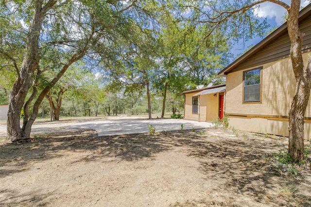 4459 Pettytown Road, Dale, TX 78616
