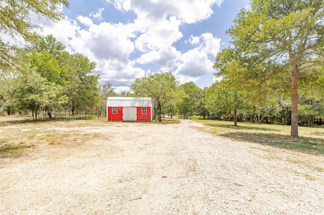 4459 Pettytown Road, Dale, TX 78616