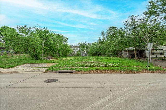 6031 Beekman Road, Houston, TX 77021