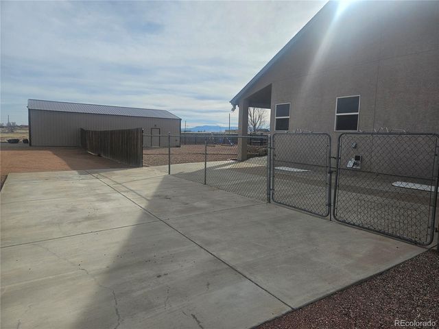 1408 E Kiva Drive, Pueblo, CO 81007