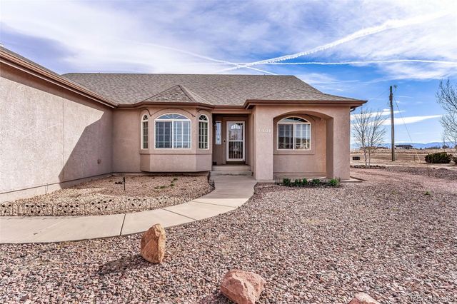 1408 E Kiva Drive, Pueblo, CO 81007