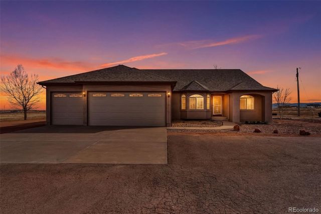 1408 E Kiva Drive, Pueblo, CO 81007