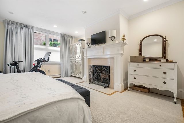 28 Marlborough Street 1, Boston, MA 02116