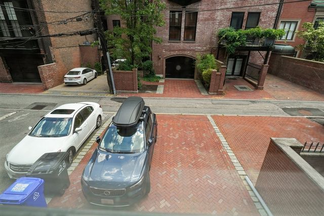 28 Marlborough Street 1, Boston, MA 02116