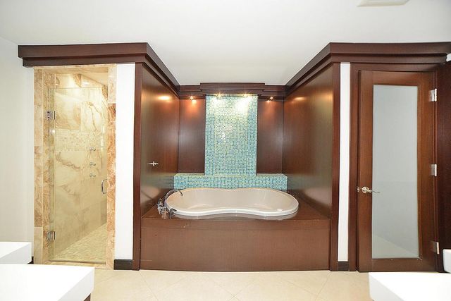 6943 Giralda Circle, Boca Raton, FL 33433