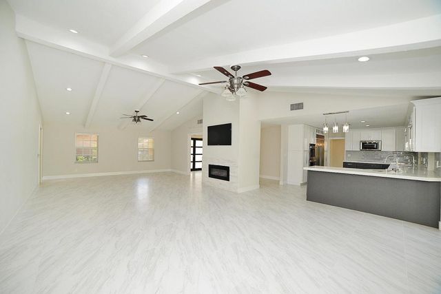 6943 Giralda Circle, Boca Raton, FL 33433