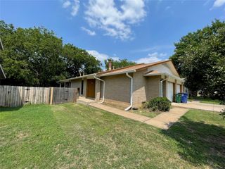 2204 Berkett DR A & B, Austin, TX 78745