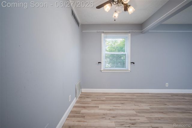 2347 Pauline Drive, Waterford Charter Township, MI 48329