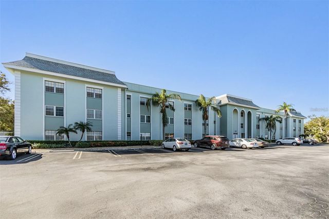 1706 BELLEAIR FOREST DRIVE 136, Clearwater, FL 33756