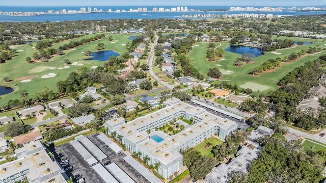 1706 BELLEAIR FOREST DRIVE 136, Clearwater, FL 33756